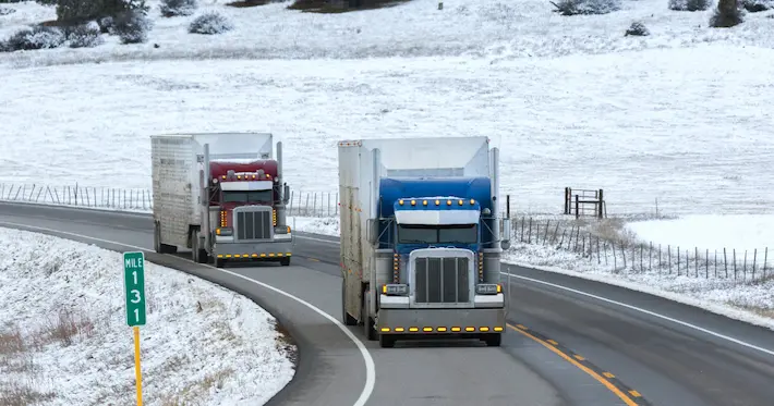 雪とトラック